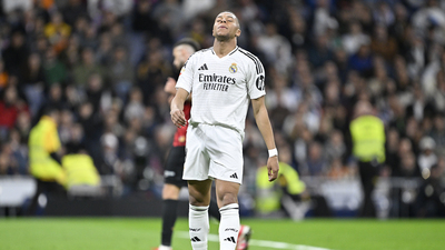 Kylian Mbappe hastaneye kaldırıldı!