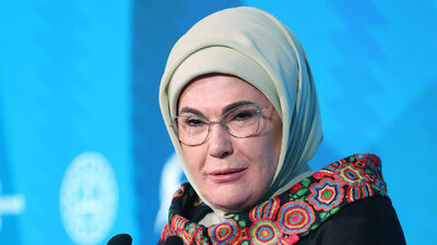 Emine Erdoğan'dan öğrencilere tebrik