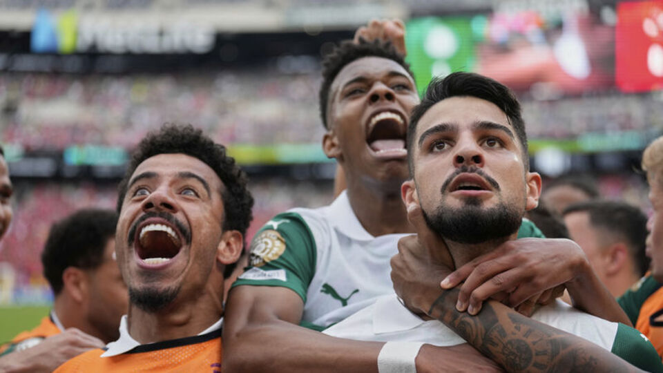 Palmeiras 2. yarıda açıldı!