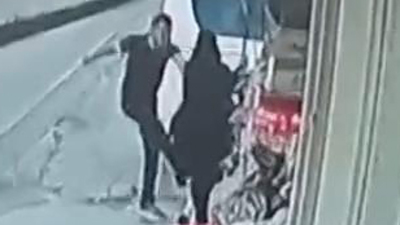 Mezuniyet sevincine tekme ve yumruk!