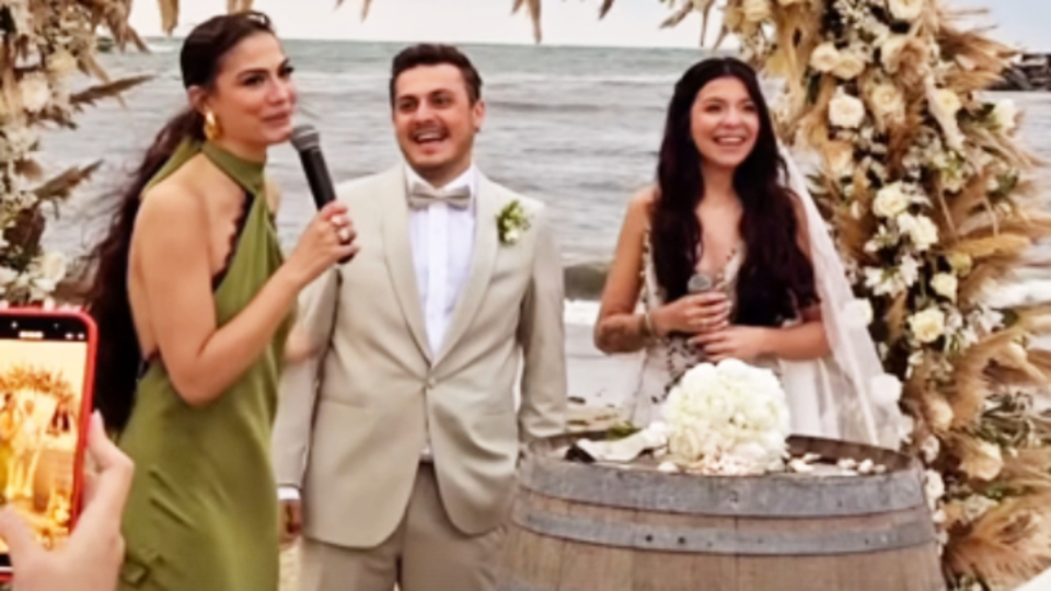 Nikâh şahitliği yaptı