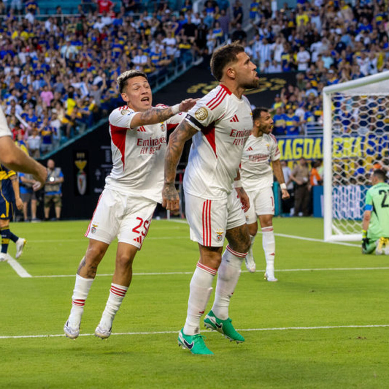 Benfica'dan farklı tarife!