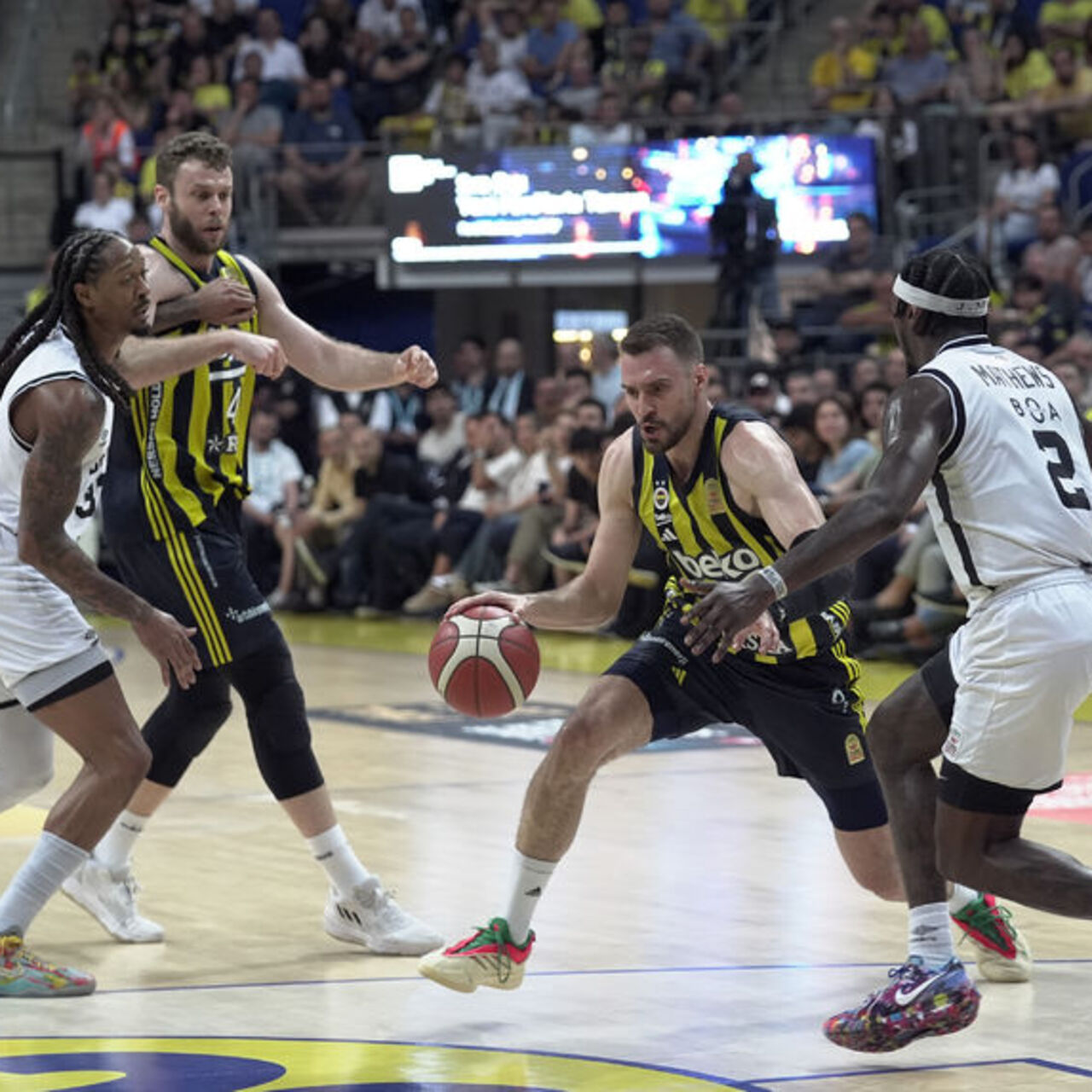 TBF Disiplin Kurulu'ndan Fenerbahçe'ye ceza!