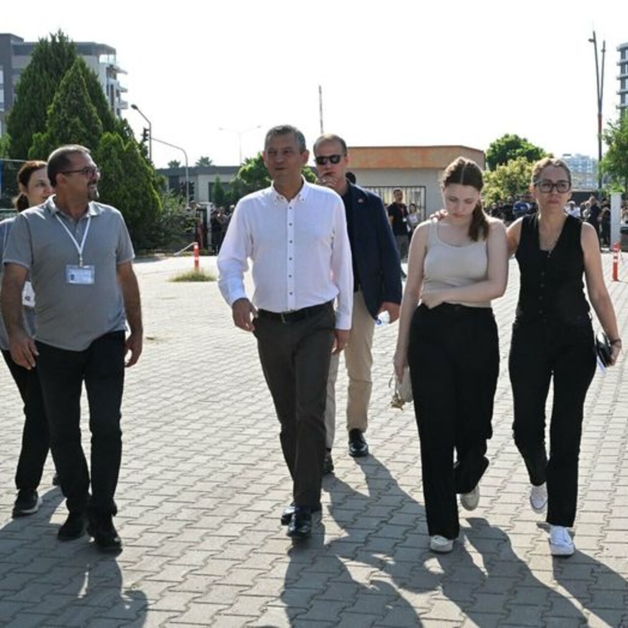 Özgür Özel, Nehir Zeyrek'i sınava bıraktı