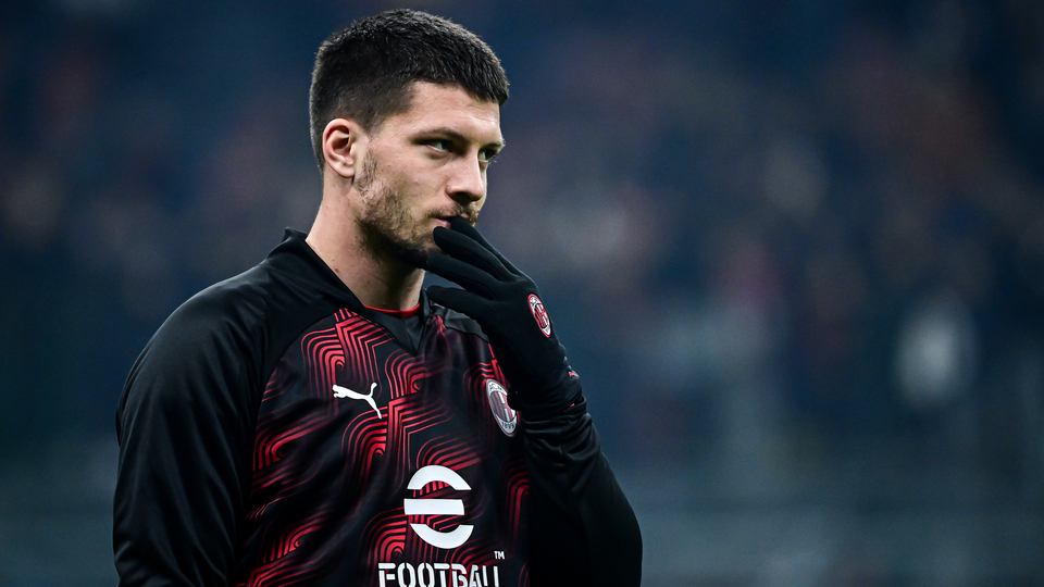 Milan'dan Luka Jovic kararı!