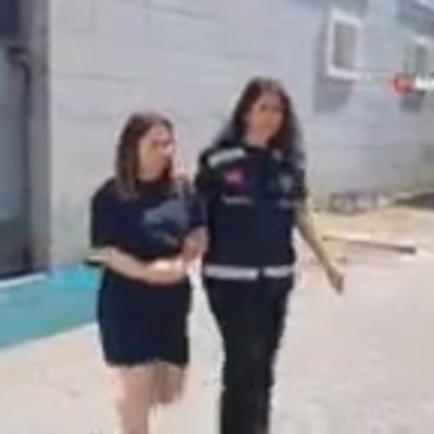 444 bin liralık altın aldırdı, tuvalette kıyafet değiştirip kaçtı