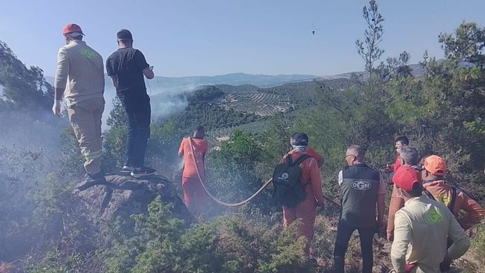 Manisa'da ve İzmir'de yangın