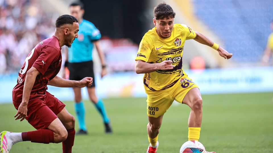 Emre Mor F.Bahçe'ye döndü!