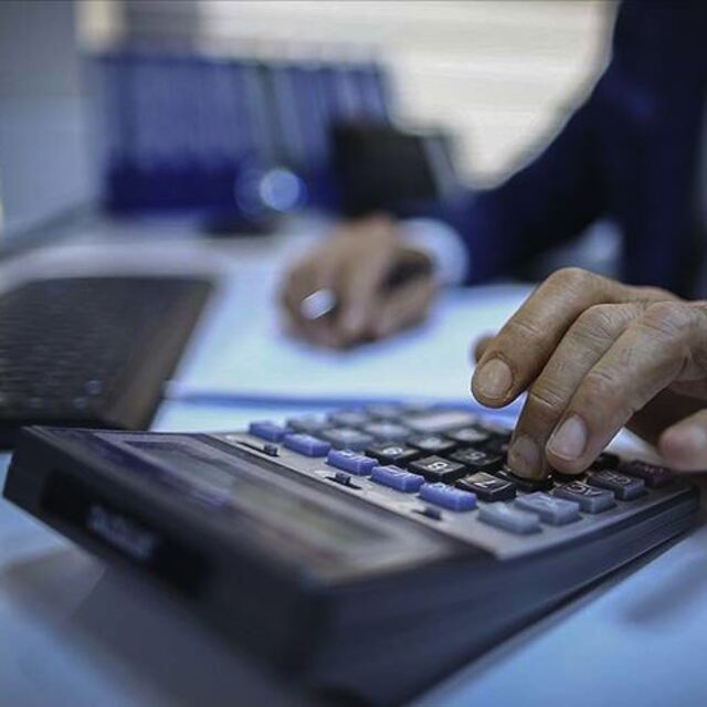 Türkiye'de kamu çalışanları fazla mı?