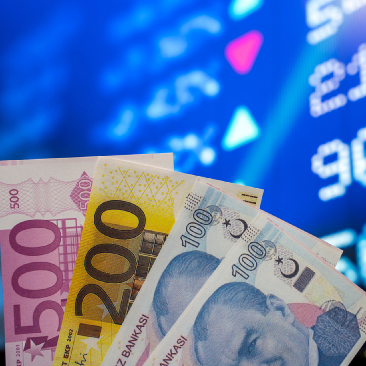 Euro/TL rekor kırdı
