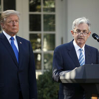 Trump'tan Powell'a yine sert sözler