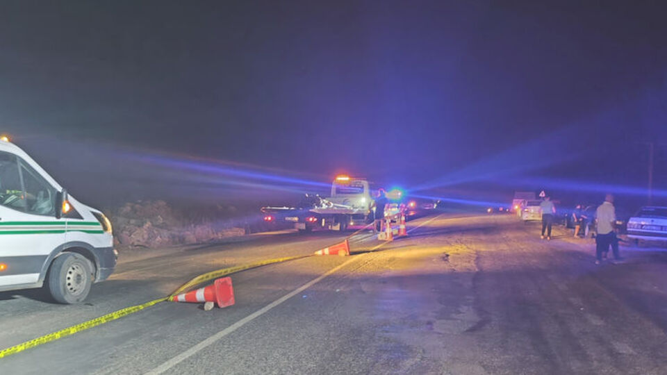 Devrilen motosiklette 2 can kaybı!