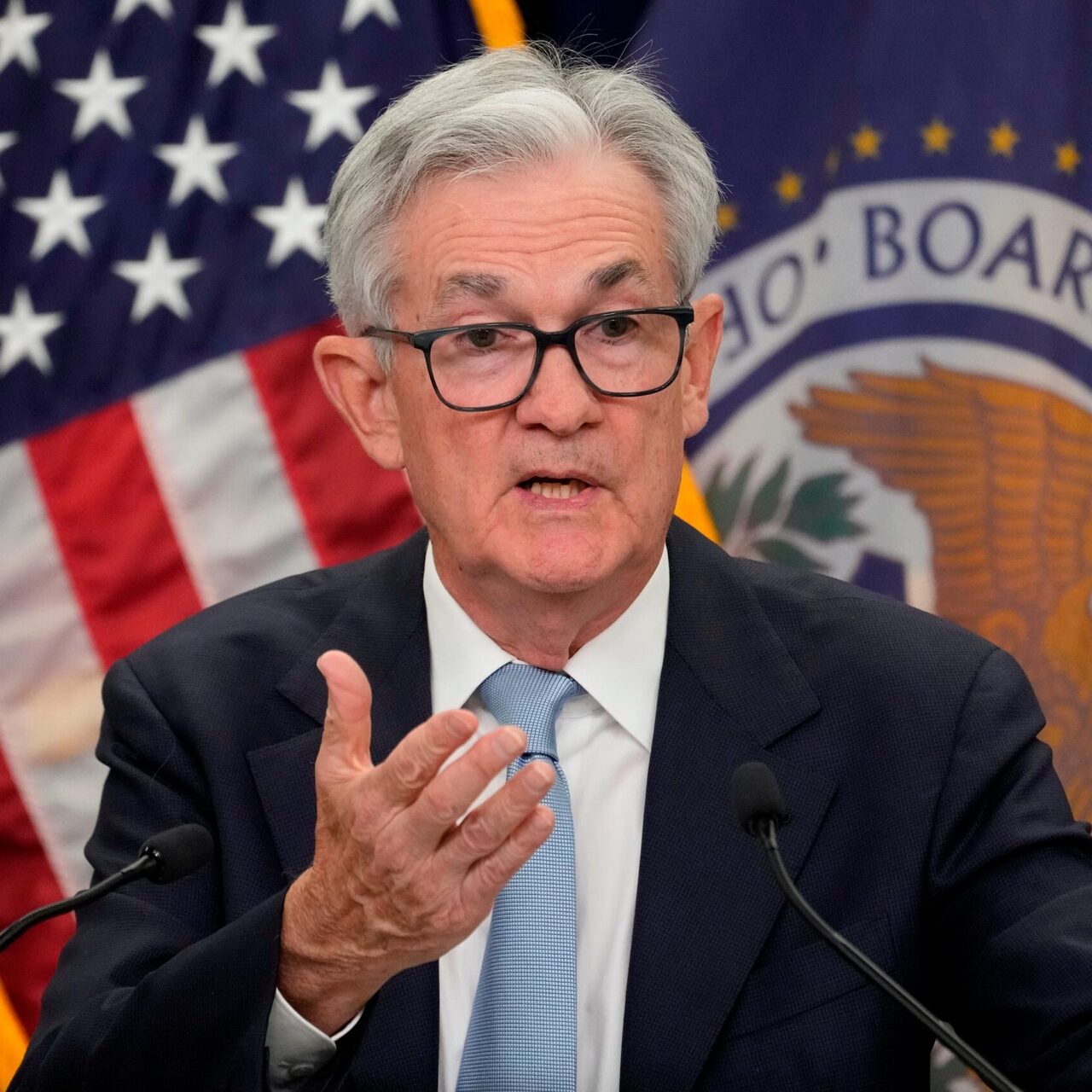 Fed Başkanı Powell'dan faiz açıklaması