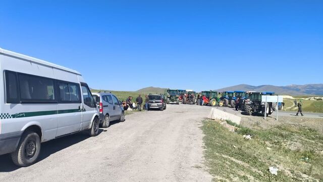 Kars'ta köylülerin "su" eylemi