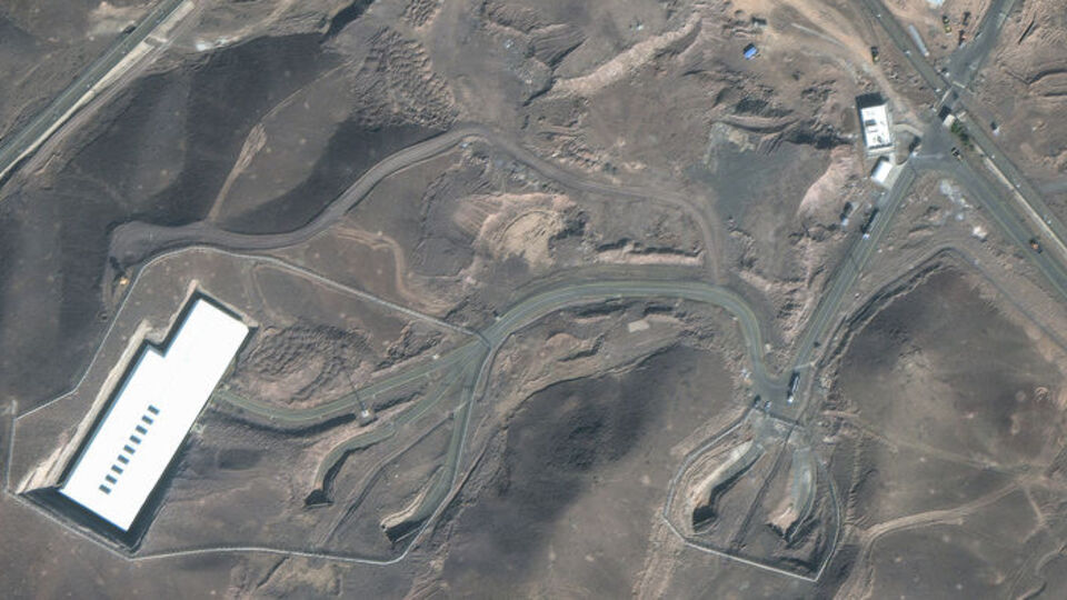 "Nükleer tesisler imha edilemedi"