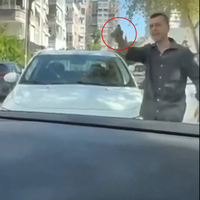 Antalya'da yaşandı! Trafikte iki kadına silah doğrulttu!