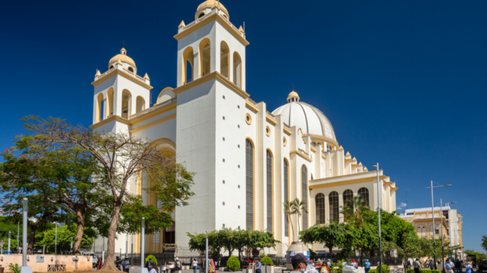 El salvador telefon kodu