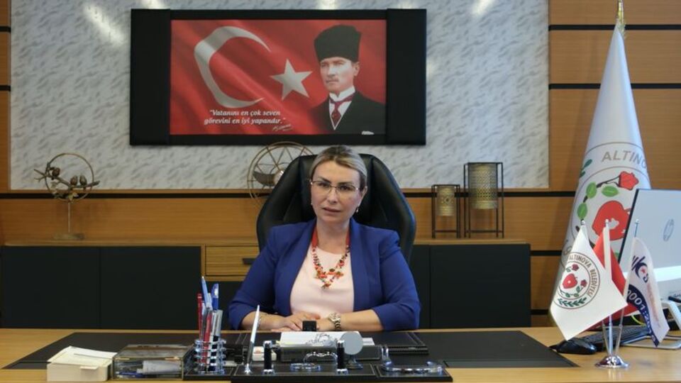 Yasemin Fazlaca, CHP'den istifa etti