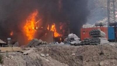 İşçilerin kaldığı konteynerler yandı