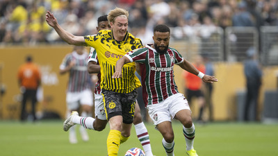 Dortmund ile Fluminense son 16 biletini aldı