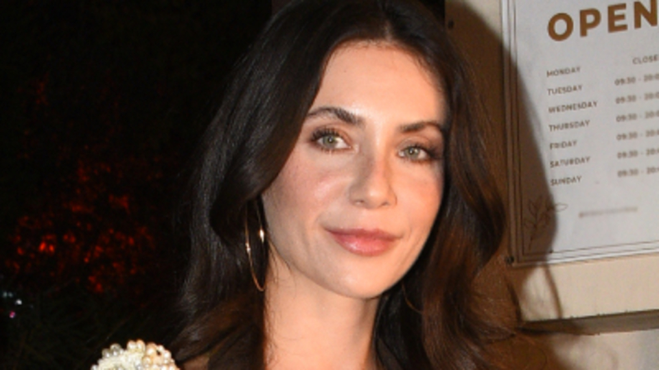 Oyunculuğa dönme şartını açıkladı