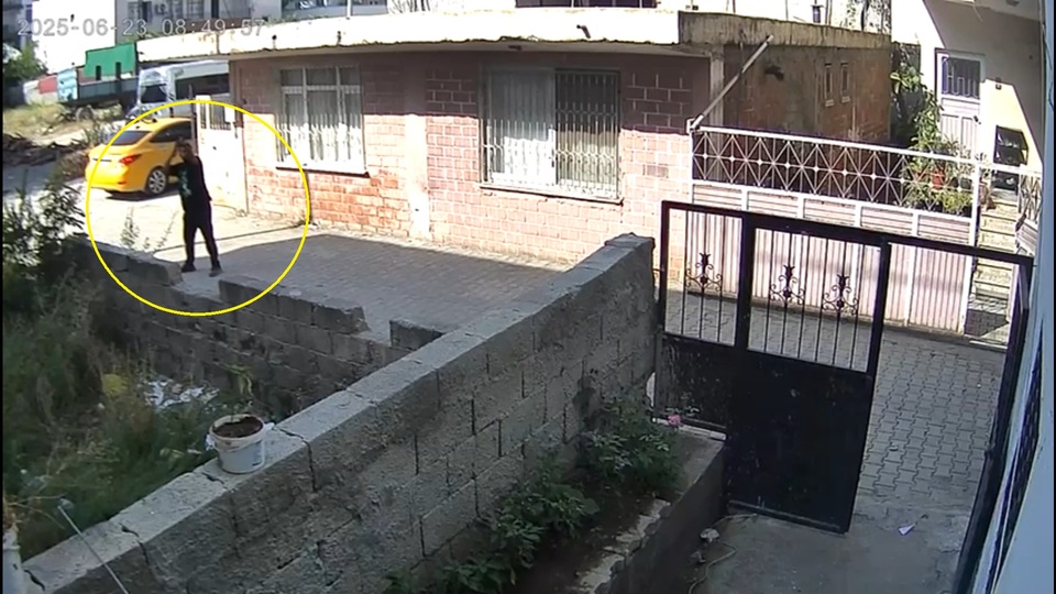 Gasp ettikleri taksiyle ateş açtılar!