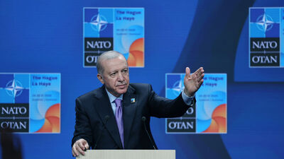 Cumhurbaşkanı Erdoğan'dan NATO Zirvesi dönüşü açıklamalar