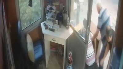 Kalp krizi geçiren arkadaşına yardım etmek istedi, ikisi de öldü