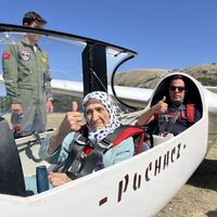 83 yaşında uçma hayali gerçek oldu