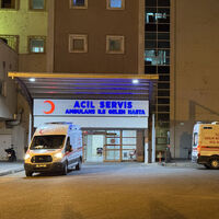 Kalbi duran çocuk kalp masajıyla hayata tutundu
