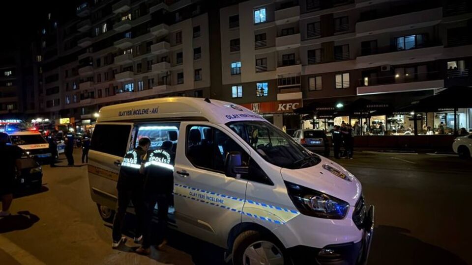 Silahlı saldırıya uğrayan genç yaralandı