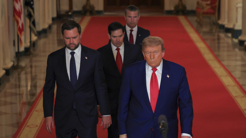 "ABD İran'ı müzakere masasına çekmek için teklifler sunuyor"