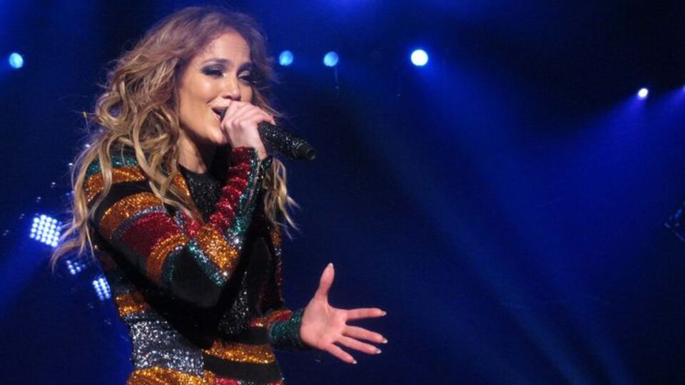 100 bin lira veren JLo ile tanışır