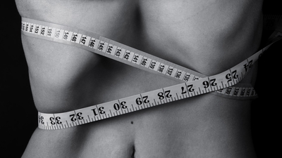 Sosyal medya bağımlılığı ve popülerlik albenisi, gençleri anoreksiyaya sürüklüyor