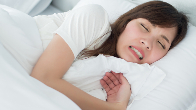 Baş ağrınızın nedeni dişleriniz olabilir!