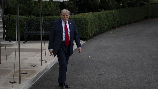 ABD Başkanı Trump: Hamaney'i ölümden kurtardım