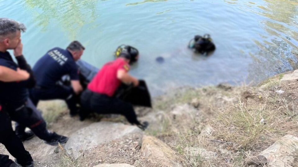 Piknik yaptığı yerde dereye girip boğuldu