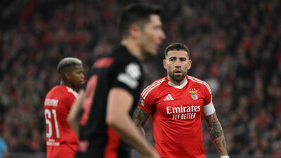 Nicolas Otamendi, 1 yıl daha Benfica'da! - HT Spor