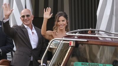 Yılın düğünü: Jeff Bezos ve Lauren Sanchez evlendi