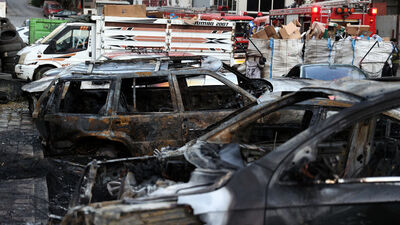 Ataşehir'deki yangın araçları kül etti!