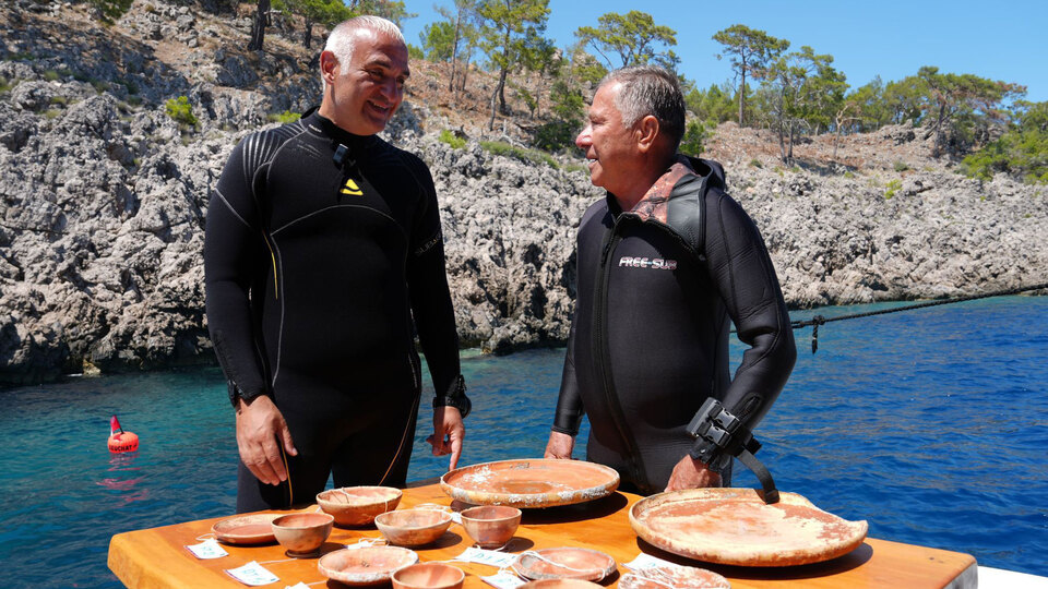 Bakan Ersoy seramik batığında tarihi yolculuğu inceledi