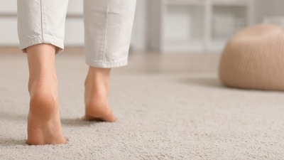 Çıplak ayakla yürümenin sıradışı faydaları