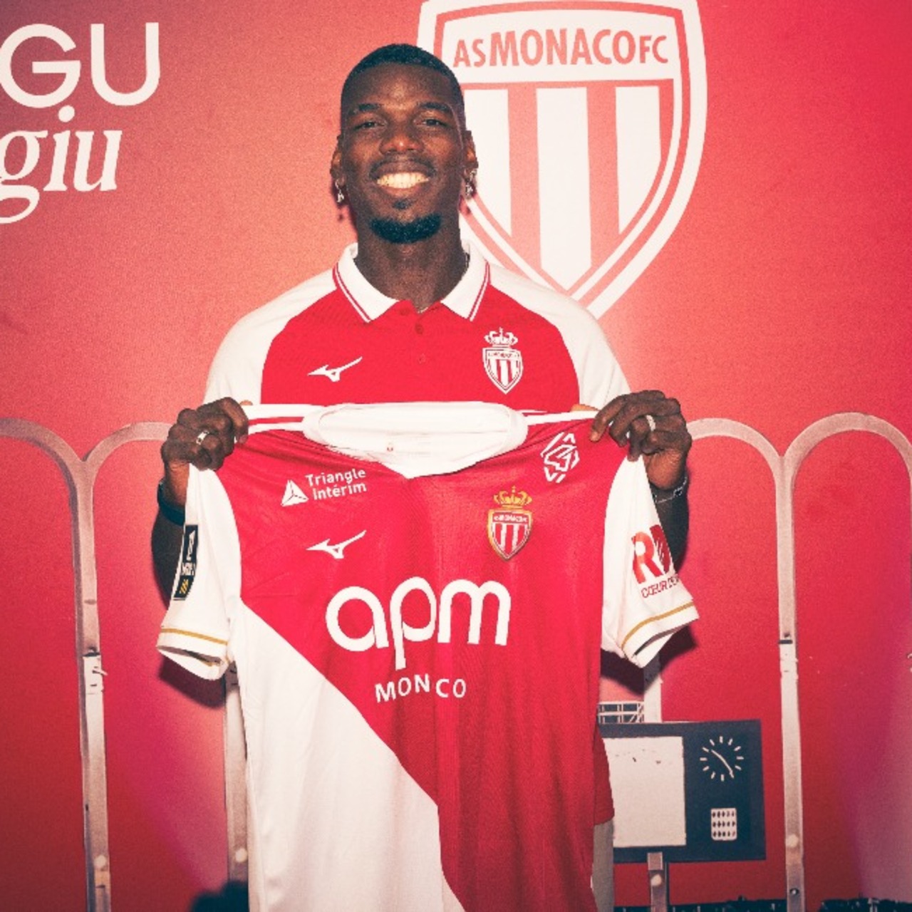 Pogba resmen imzayı attı!