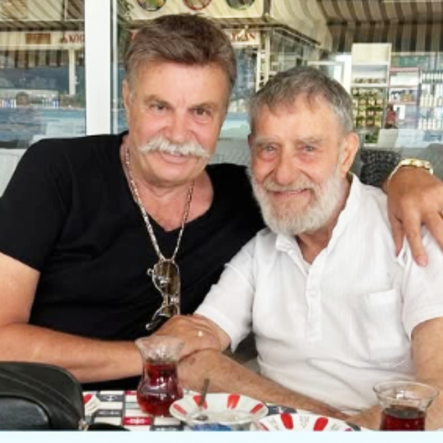 Ahmet Mekin'den haber var