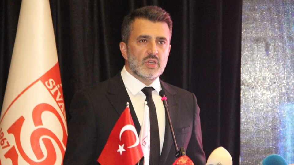 Sivasspor'un yeni başkanı Gökhan Karagöl oldu