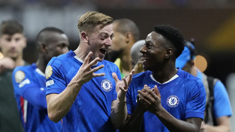 4 saat 40 dakikalık maçta tur Chelsea'nin!