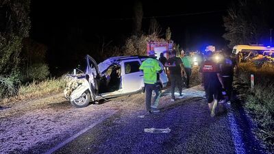 Cip ile traktör çarpıştı: 5 yaralı