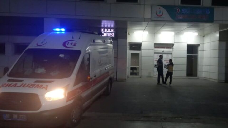 Hasandağı'nda düşüp yaralanan Kızılay Ankara Şube Başkanı ile mahsur kalan 3 kişi kurtarıldı