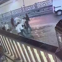 6 kişi birden dövdü! Taksim Meydanı'nda laf atma cinayeti!