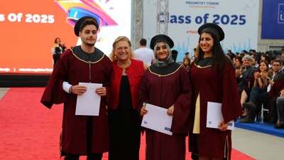 "Geleceği inşa ederken, teknolojiyi geliştirmek kadar vicdan katmak da göreviniz"